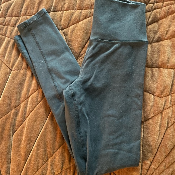 Alo yoga high waist winter warmth Anthracite gray plush leggings small - Picture 1 of 4